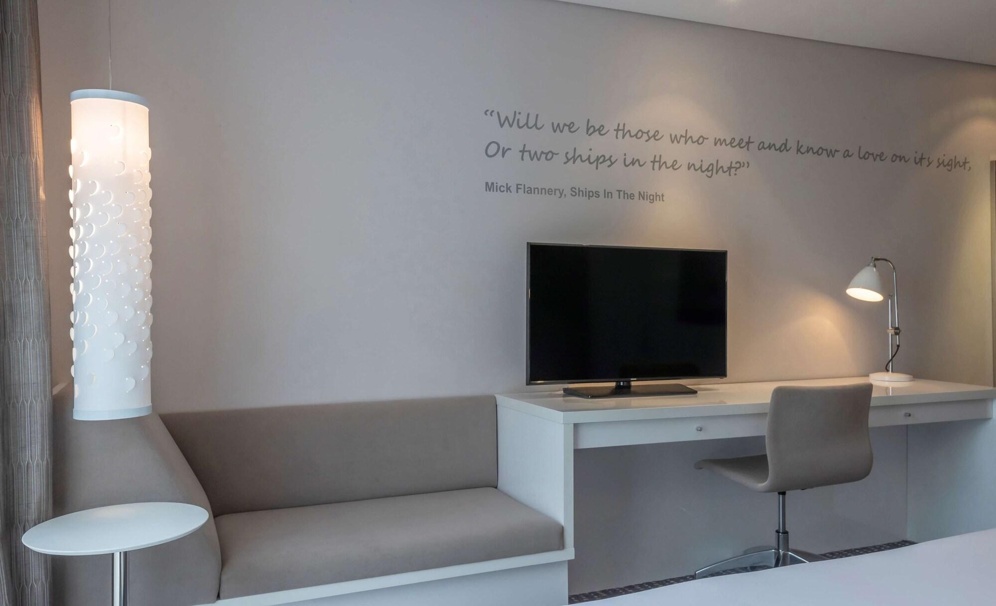 Отель The Morrison Dublin, Curio Collection By Hilton Экстерьер фото A room at the hotel