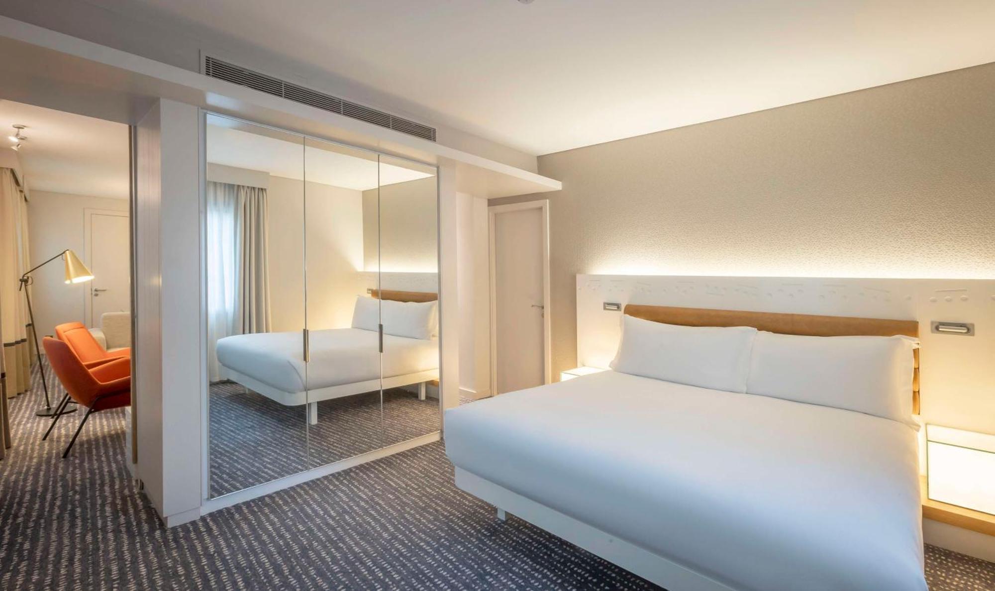 Отель The Morrison Dublin, Curio Collection By Hilton Экстерьер фото