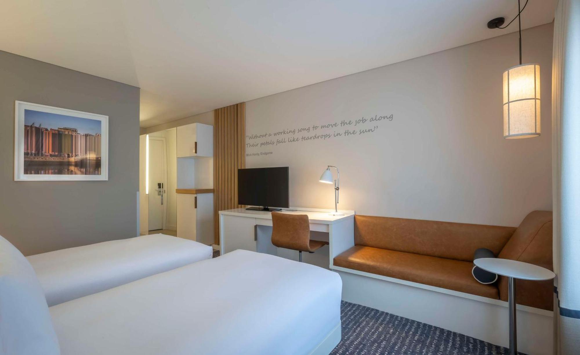 Отель The Morrison Dublin, Curio Collection By Hilton Экстерьер фото