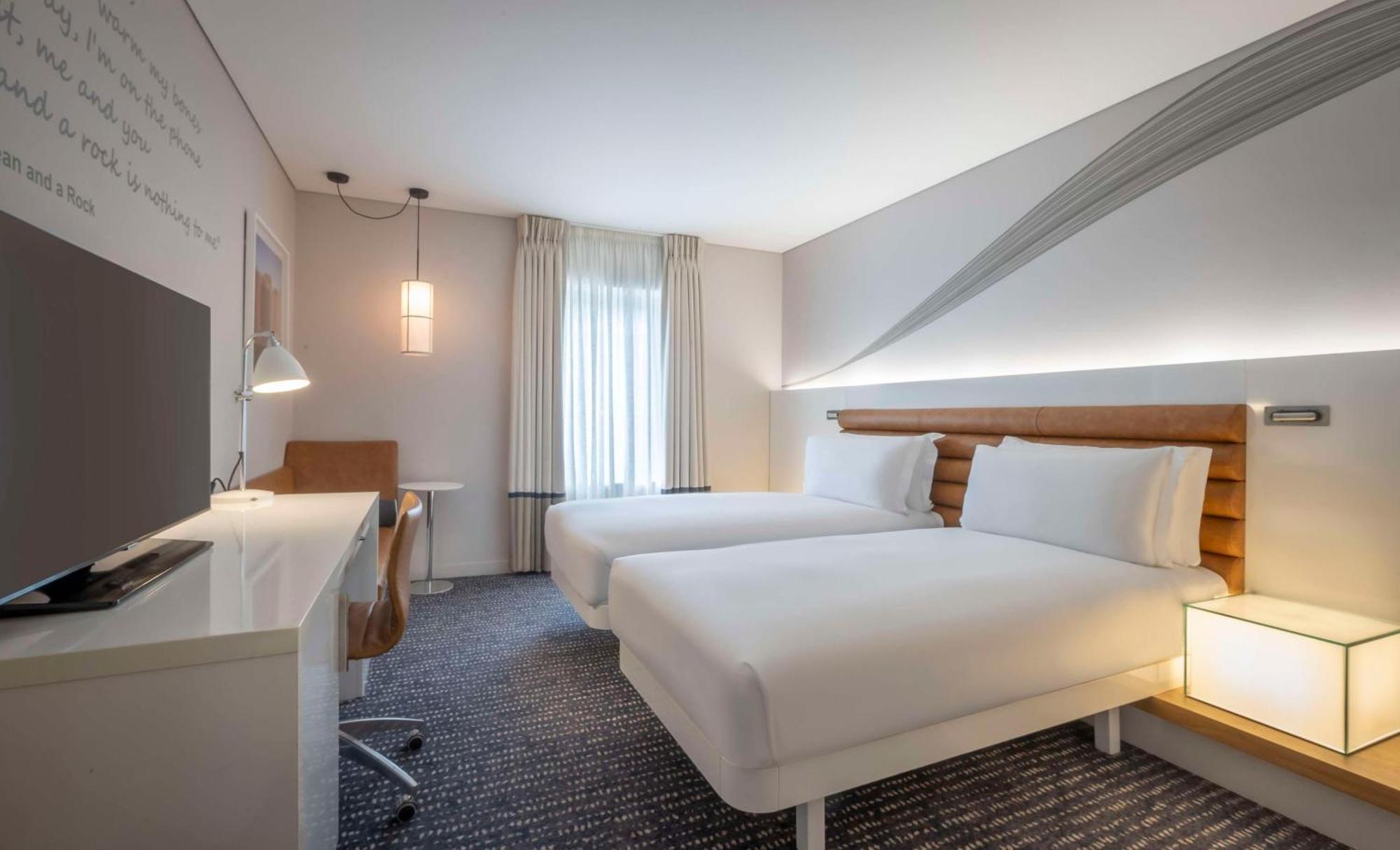 Отель The Morrison Dublin, Curio Collection By Hilton Экстерьер фото